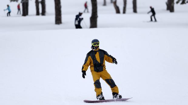 Las estaciones de esquí se preparan para una buena Semana Santa tras la nieve de esta semana