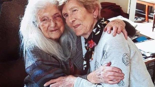 Una irlandesa encuentra a su madre de 103 años tras buscarla durante 62