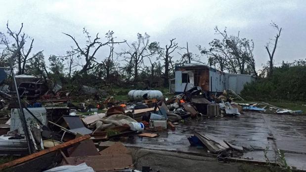 Al menos tres muertos por el paso de varios tornados en Estados Unidos