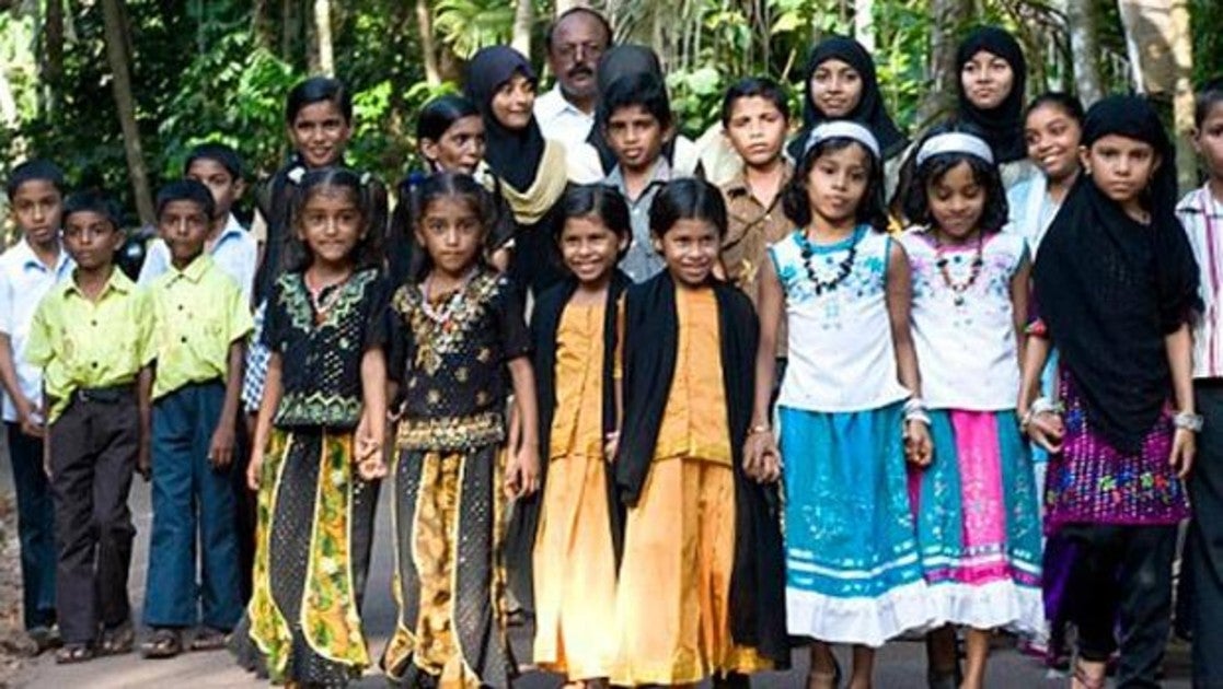 Parejas de gemelos en Kodinhi, en Kerala