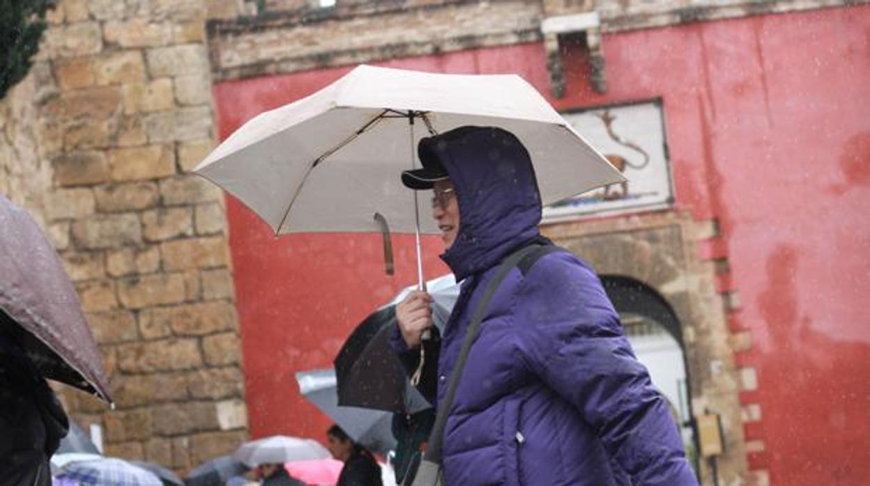 Las temperaturas bajan mañana de manera acusada en toda España y lloverá en el norte e interior