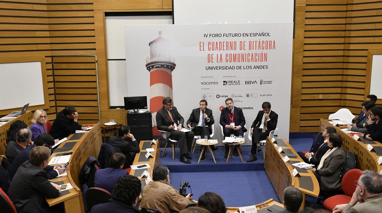 Juan Ignacio Brito, Carlos Schaerer, Bieito Rubido y Fernando Belzunce en el IV Foro Futuro en Español