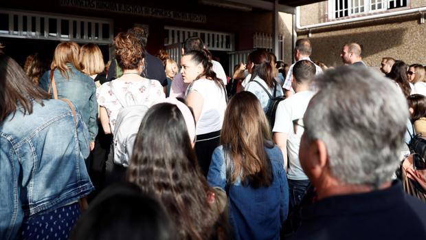 Comienza la mayor oposición en una década: 185.000 aspirantes a profesor para 30.562 plazas