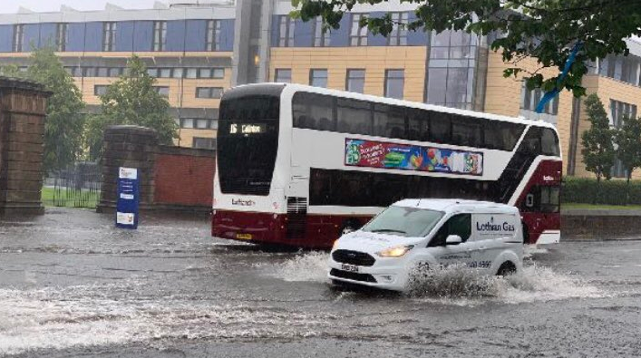 Imagen de Ediimburgo durante el temporal