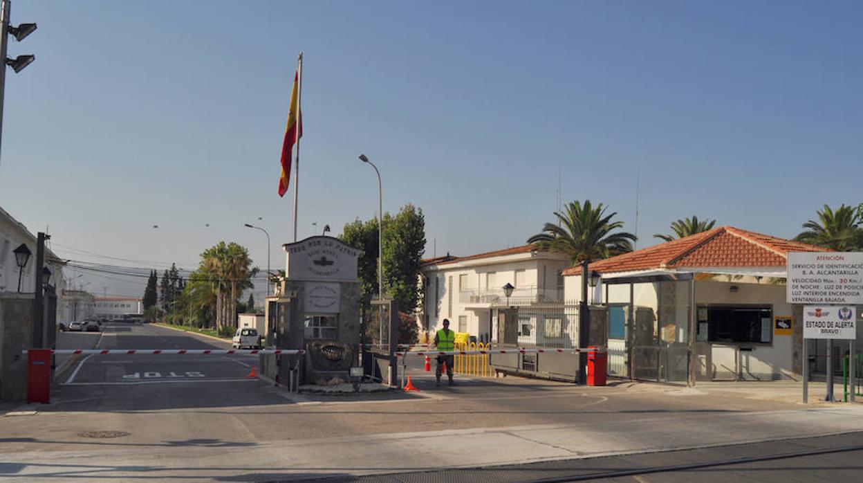 Puerta de entrada de la Base Militar de Alcantarilla