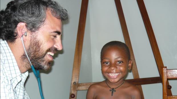 La solución española para frenar la muerte de bebés con VIH en África subsahariana