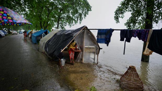 Más de cien muertos y millones de desplazados por el monzón en India, Nepal y Bangladesh