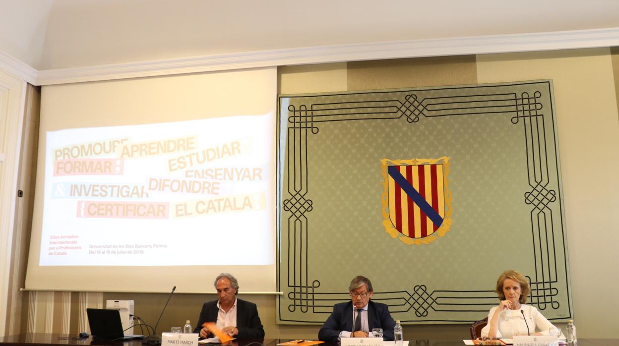 La inauguración de '33 Jornadas internacionales para profesores de catalán