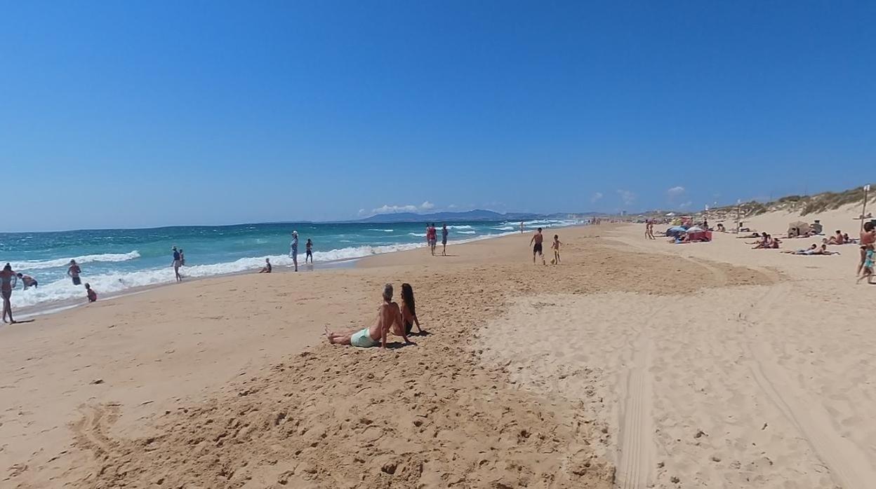 Portugal cierra las playas de Caparica cinco días para completar la reposición de arena