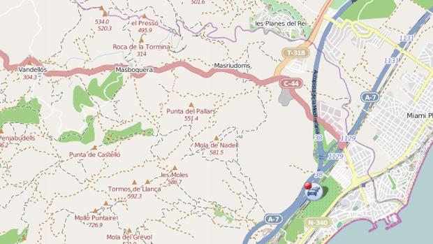 Controlado el incendio forestal que ha obligado a cortar la AP-7 y A-7 en Vandellós