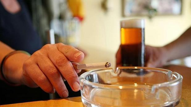 La depresión, el cannabis y el abuso del alcohol aumentan el riesgo de recaída en exfumadores