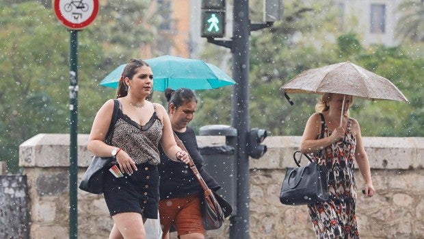 Una «gota fría» amenaza este domingo con llevar fuertes lluvias al oeste peninsular