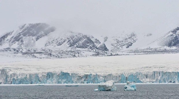 La Marina rusa toma posesión de cinco islas en el Ártico surgidas por el deshielo