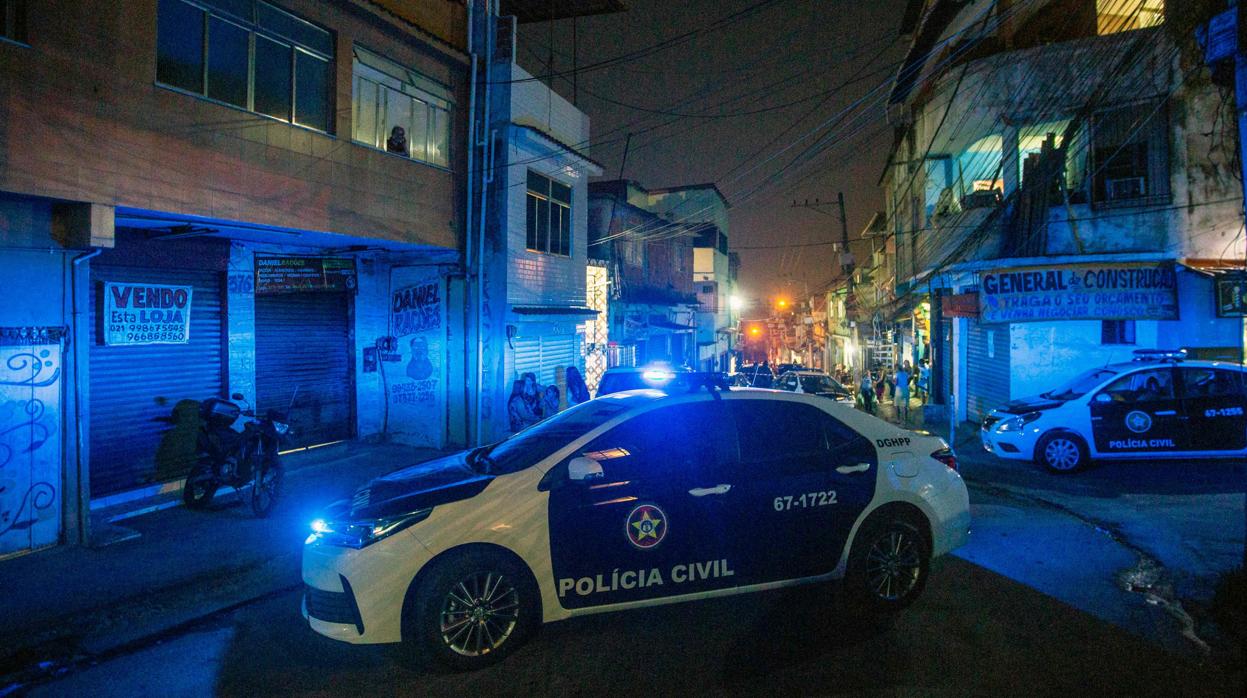 Imagen de archivo de un coche de policía en una zona de Brasil