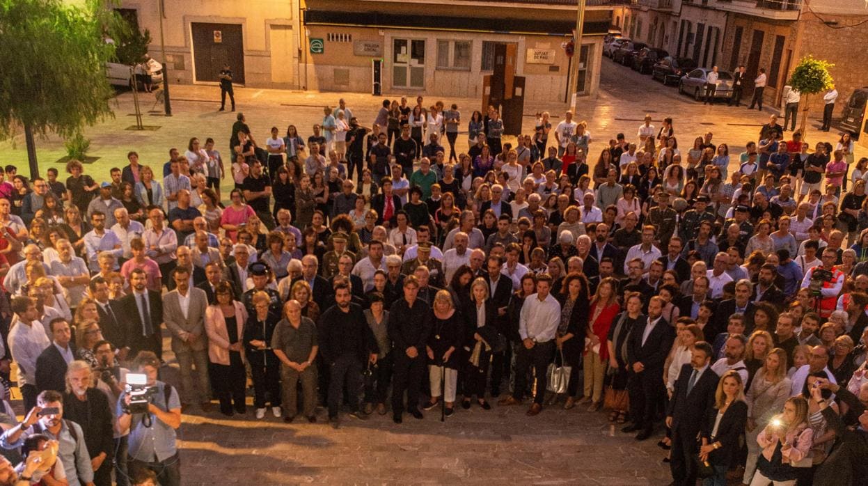 Autoridades políticas y vecinos han recordado la tragedia que supuso hace un año la torrentada de Sant Llorenç