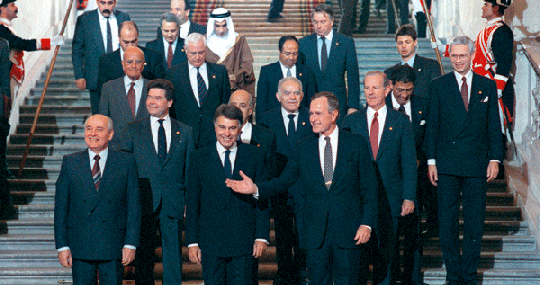 La Conferencia de Madrid para lograr la paz en Oriente Medio, organizada por Madrid en 1991