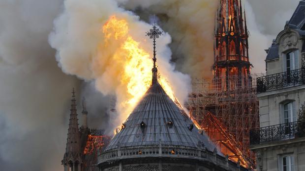 Notre Dame sigue estando contaminada y es peligrosa para la salud pública