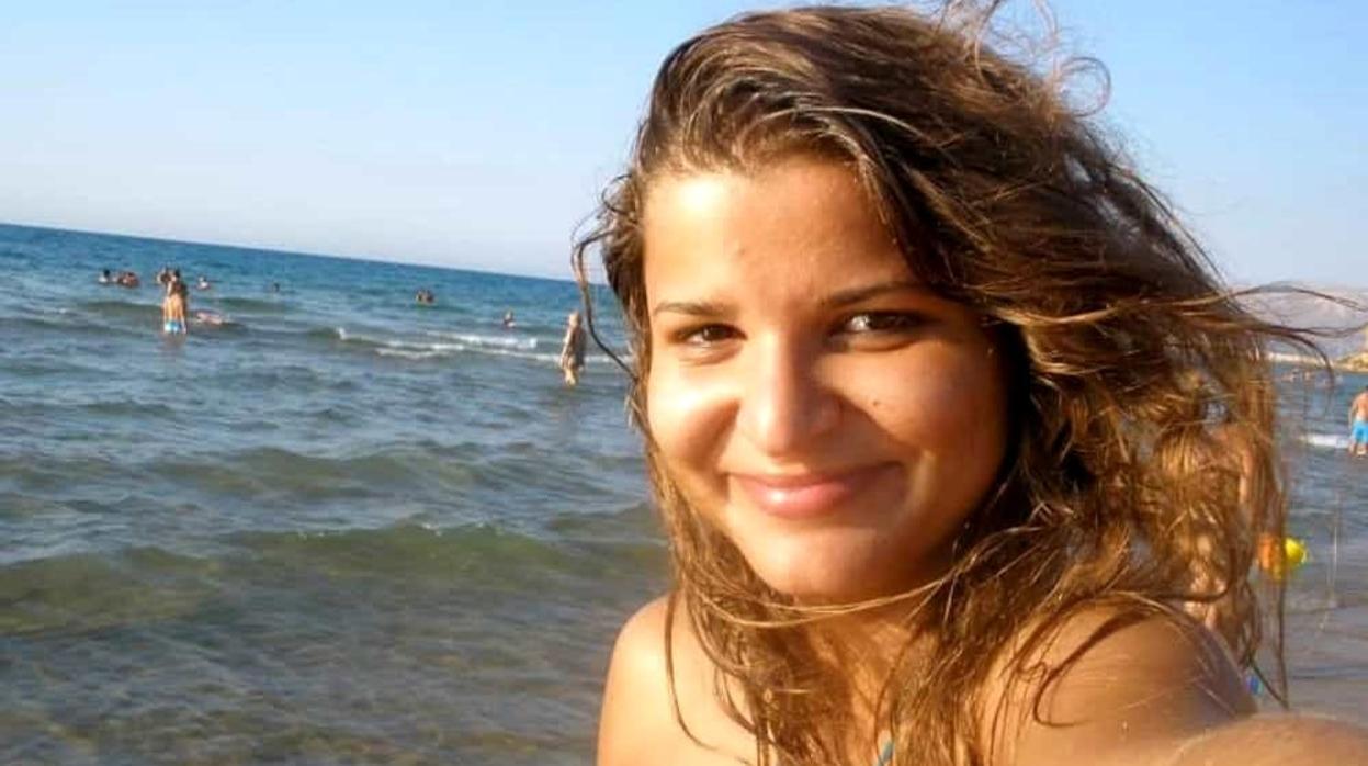 La joven asesinada, Ana María Lacramiora Di Piazza