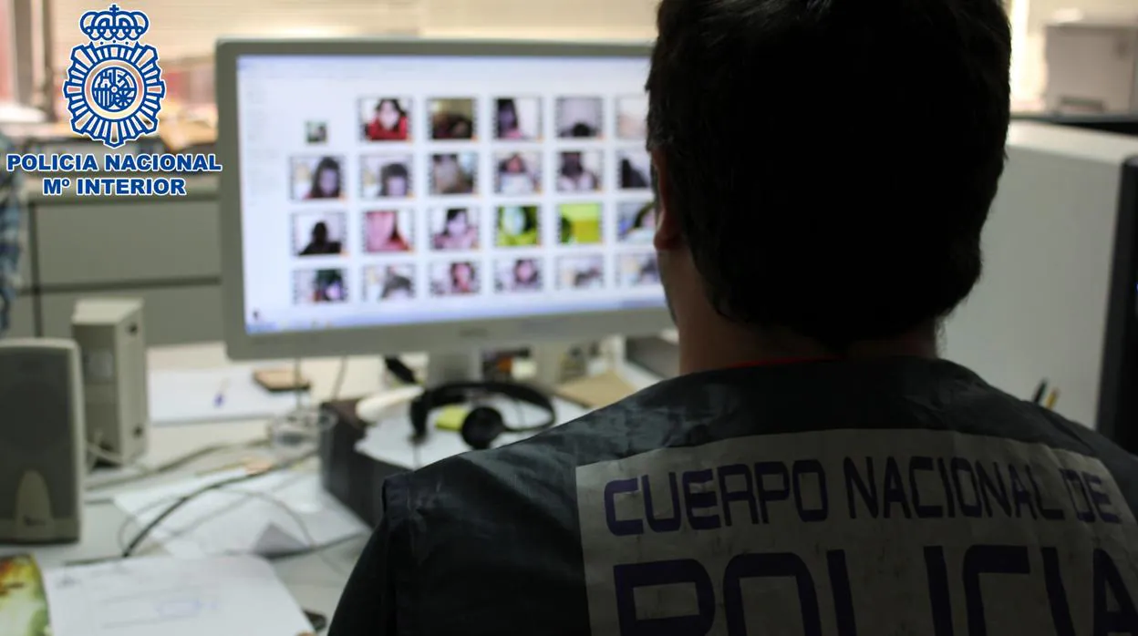 Agentes de la Unidad Central de Ciberdelincuencia revisan miles de archivos pedófilos cada día