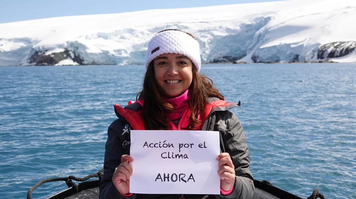 Marga Gual, doctora en Biología y experta en diplomacia científica, en la Antártida