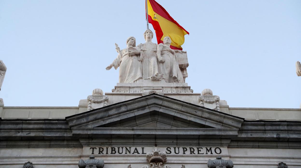 La decisión del Supremo atiende el caso de un menor de Huesca al que prohibieron cambiarse el sexo por su minoría de edad