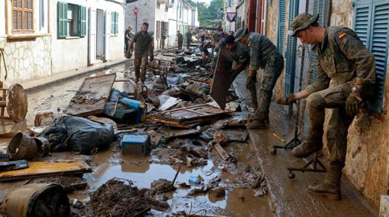 Los soldados de la UME trabajaron durante días en Sant Llorenç para ayudar a paliar las trágicas consecuencias de las inundaciones de octubre del pasado año