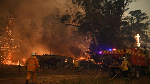 Los militares ayudarán a los bomberos para extinguir los incendios de Australia