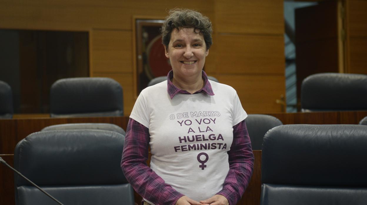 La nueva directora del Instituto de la Mujer promueve en su libro el sexo  violento entre mujeres