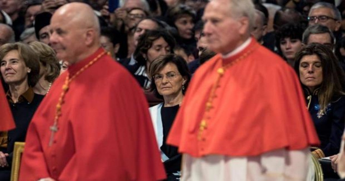 La vicepresidenta del Gobierno, Carmen Calvo, en la ceremonia de creación de nuevos cardenales en la Basílica de San Pedro en octubre del año pasado