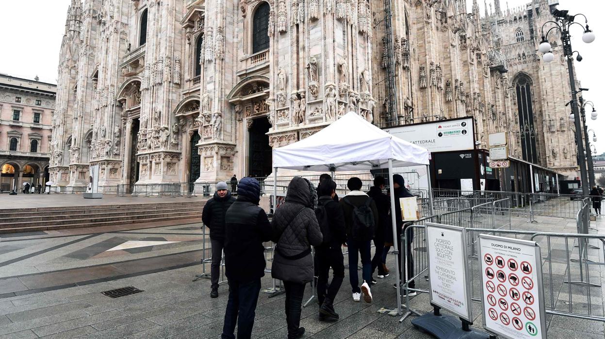 El Duomo de Milán ha abierto pero apenas hay turistas