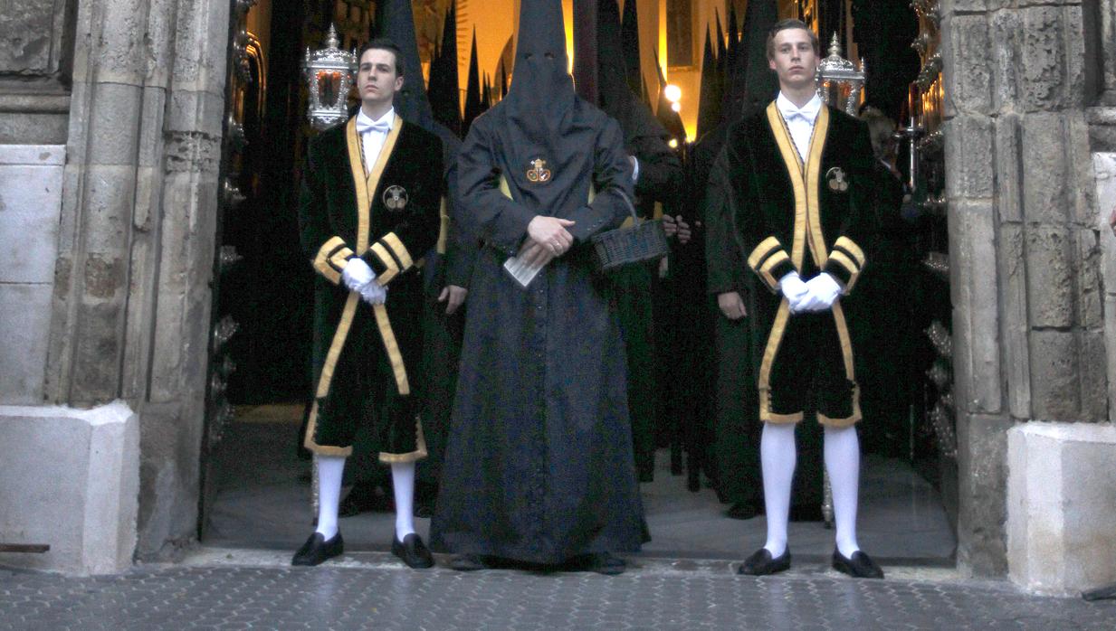 Imagen de archivo de una procesión de Semana Santa en España