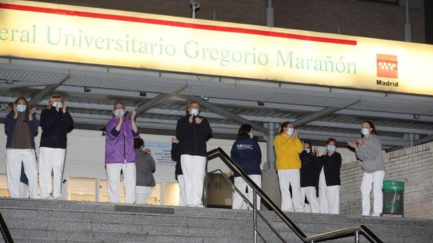 Coronavirus: Los médicos de UCI aconsejan no intubar a mayores de 80 años ni a enfermos con demencia