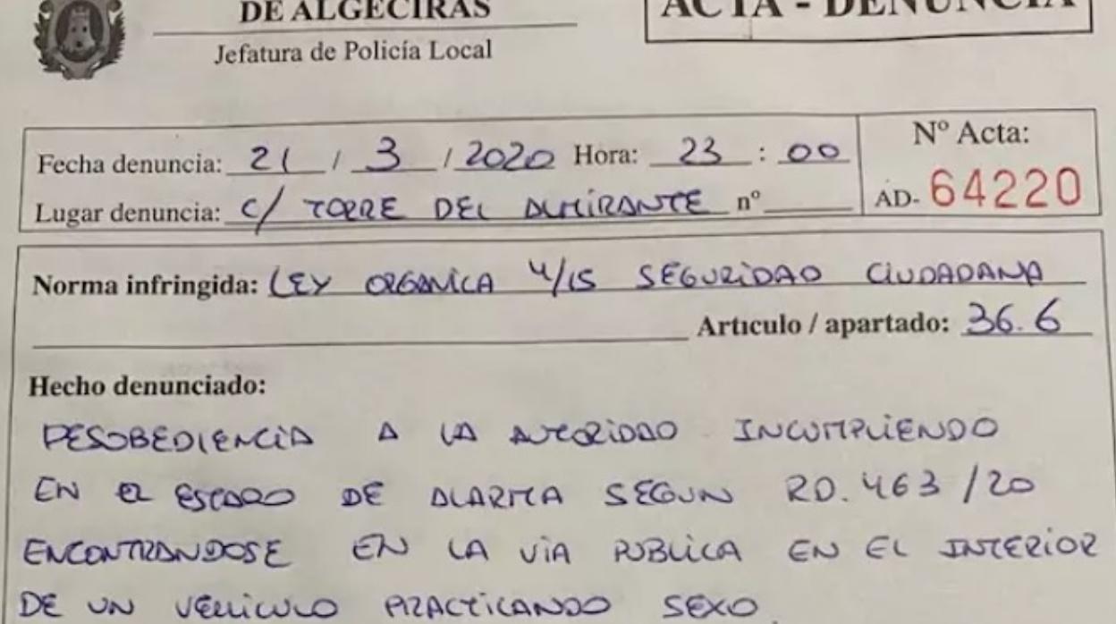 Multada una pareja en Algeciras por practicar sexo en un coche durante el  estado de alarma