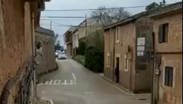 Ivanka Trump elogia la actuación de la Policía Local de un pueblo mallorquín para animar a sus habitantes