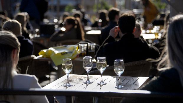 Suecia navega contracorriente y evita el confinamiento