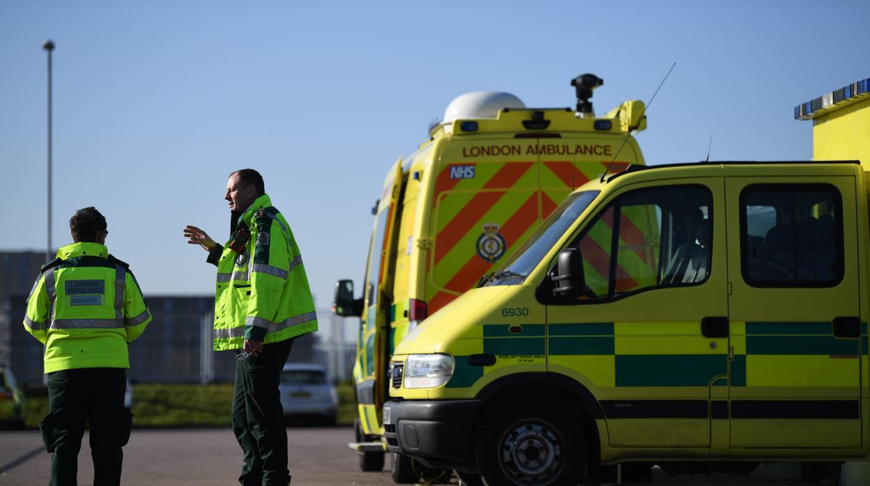 Personal sanitario que trata a pacientes con coronavirus, recientemente, en Londres