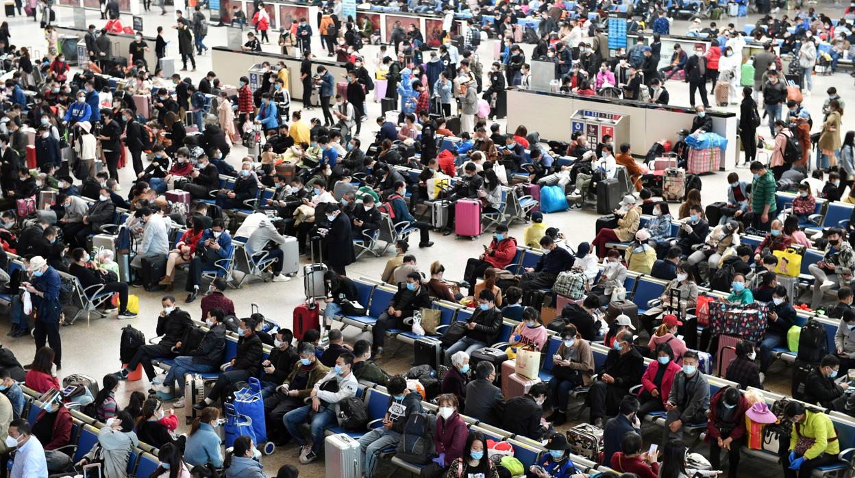 Estación de tren de Hankou este miércoles después de que se levantaron las restricciones de viaje para abandonar Wuhan