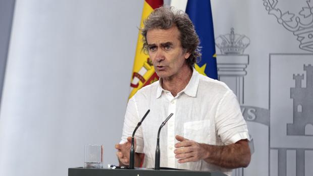 Simón: «La decisión de cambiar de fase es del ministro de Sanidad, con las comunidades y tras la evaluación del equipo de expertos»