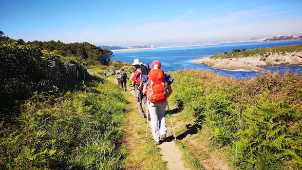 El Camino de Santiago se recicla como vía de transición «entre el encierro y la libertad total»