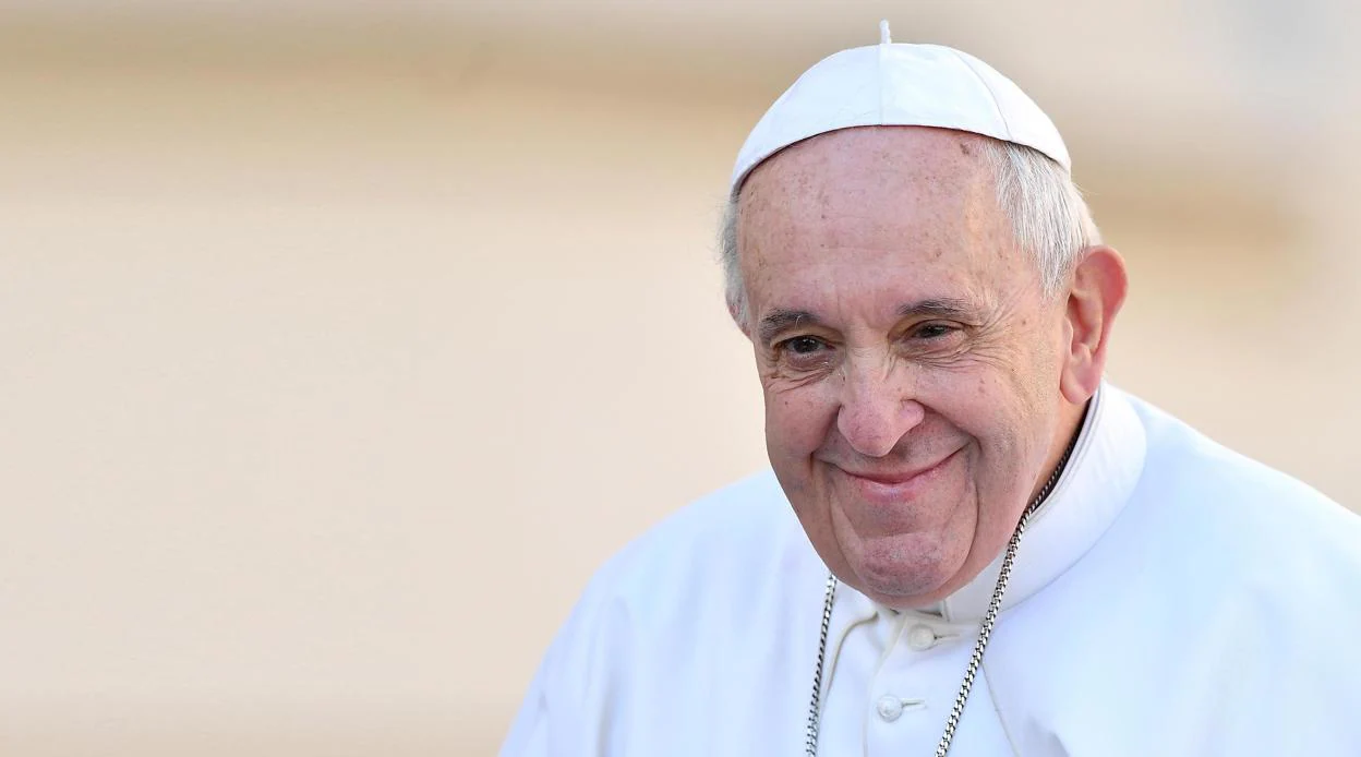 Papa Francisco: «Comparto la alegría de los que mañana reanudan las misas, pero respetemos las normas»