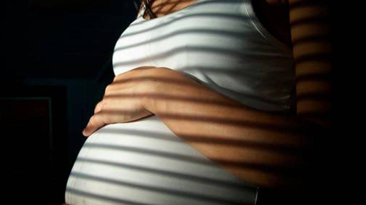 Una mujer embarazada, en una imagen de archivo