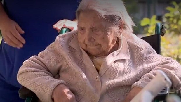 Juanita, la anciana chilena de 111 años con problemas respiratorios que ha ganado la batalla al coronavirus