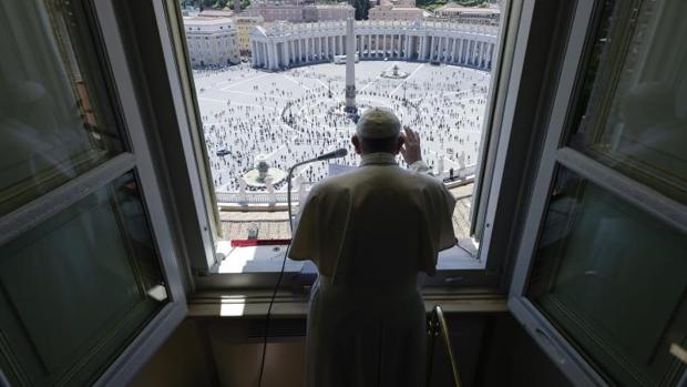 El Papa advierte a Italia: «La fase aguda de la epidemia ha pasado, ¡pero no cantéis victoria antes de tiempo!»