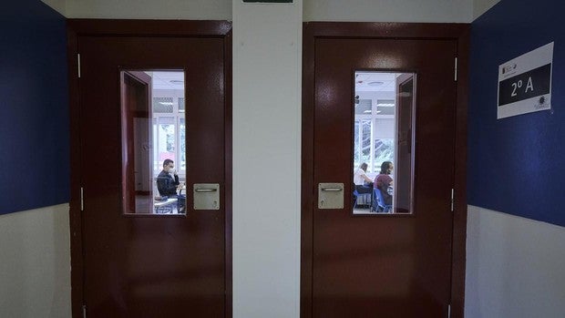 Asociaciones de mujeres ven graves faltas en la ley de infancia, que «ignora violencias sexuales» contra niñas