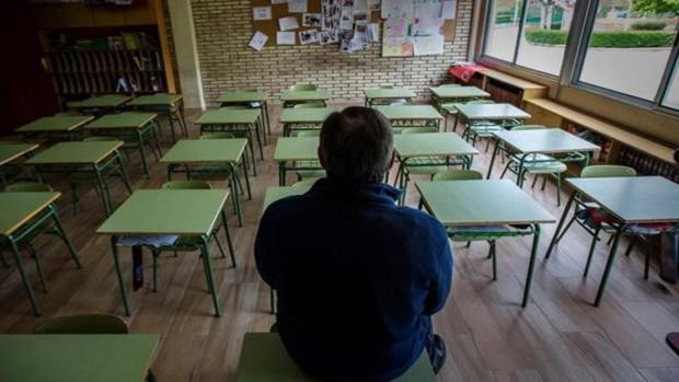 Las comunidades debaten hoy la propuesta de Celaá: comer en el aula, acudir en bicicleta y mascarilla no obligatoria para los más pequeños