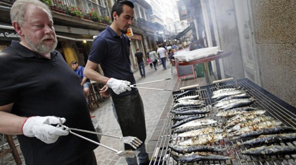 Portugal promueve las «sardinadas» para el fin de semana: «Nada impide celebrarlas en las terrazas»