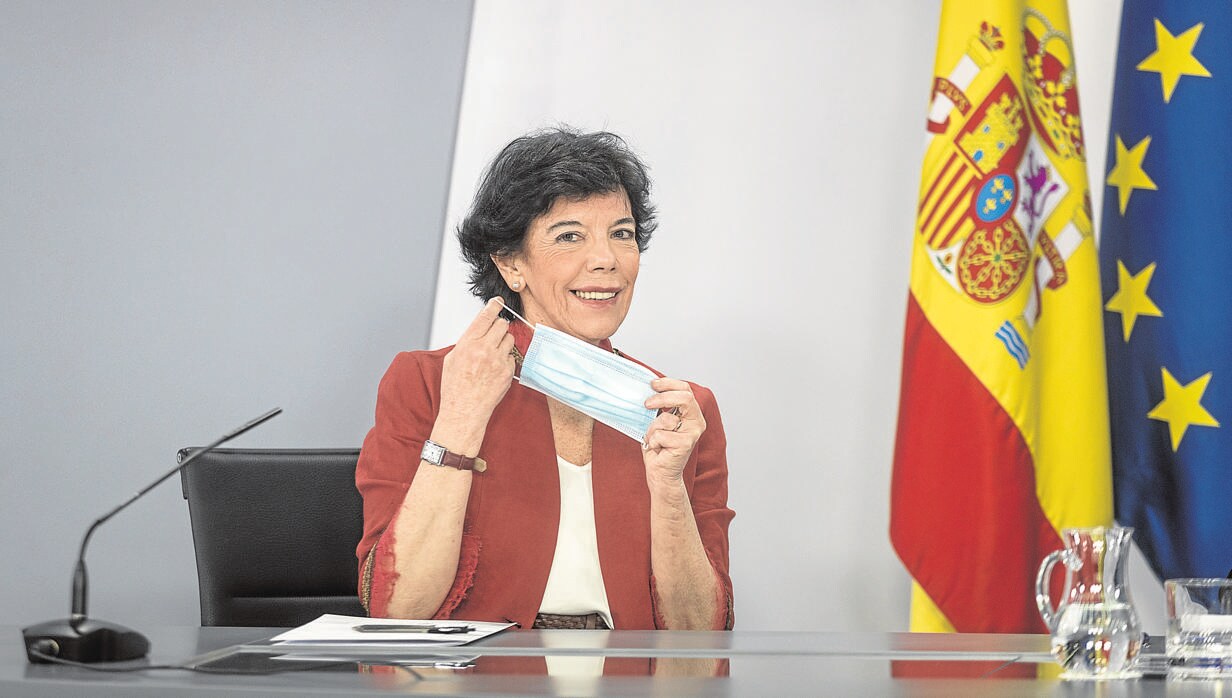La ministra de Educación, Isabel Celaá