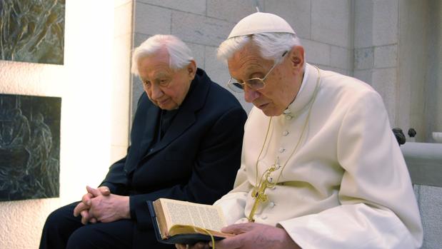 Benedicto XVI viaja por sorpresa a Regensburg para visitar a su hermano Georg, gravemente enfermo