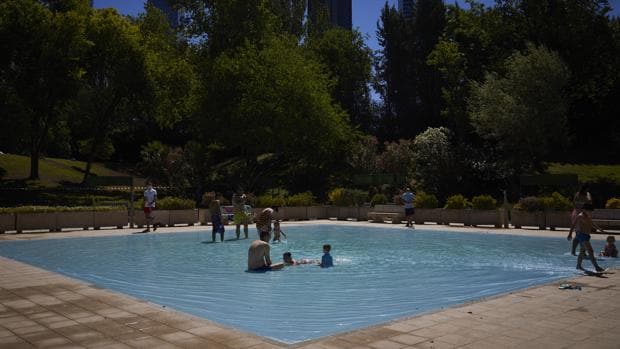 Fallece ahogada la niña de dos años que cayó a una piscina privada de Ciutadella (Menorca)
