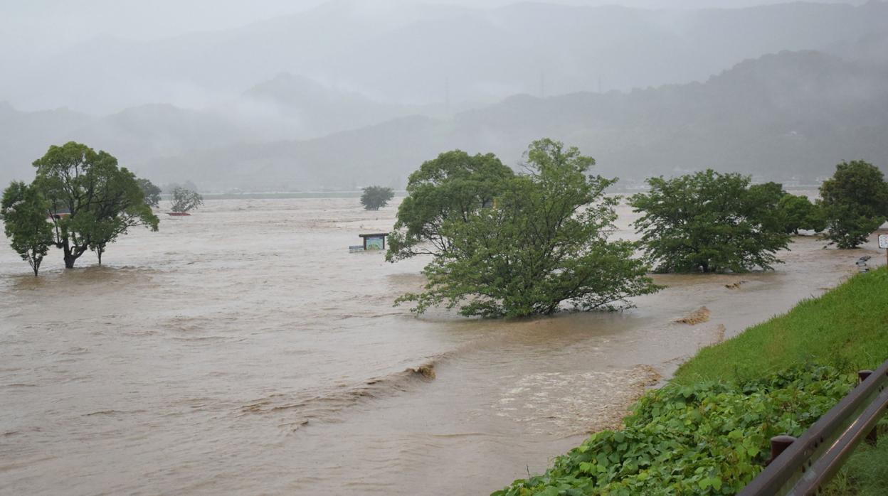 Al menos quince muertos y nueve desaparecidos por las fuertes lluvias en Japón